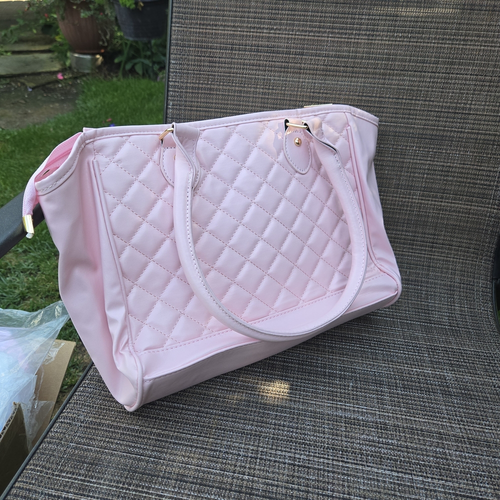 Hello Kitty Pink Quilted Women's Bag - Picture 5 of 12